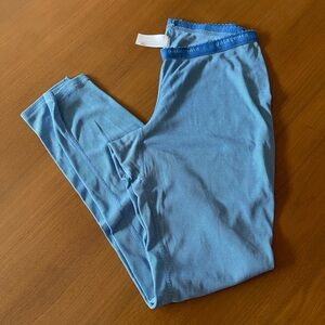 Patagonia light weight capilene base layer bottom. Great condition. Size Small.